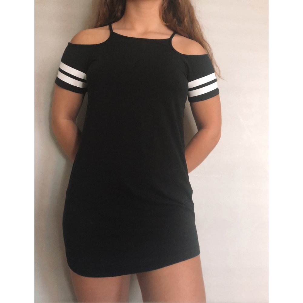 Forever 21 dress! 🖤🖤🖤